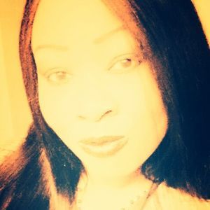 Meet your Posher, Evette